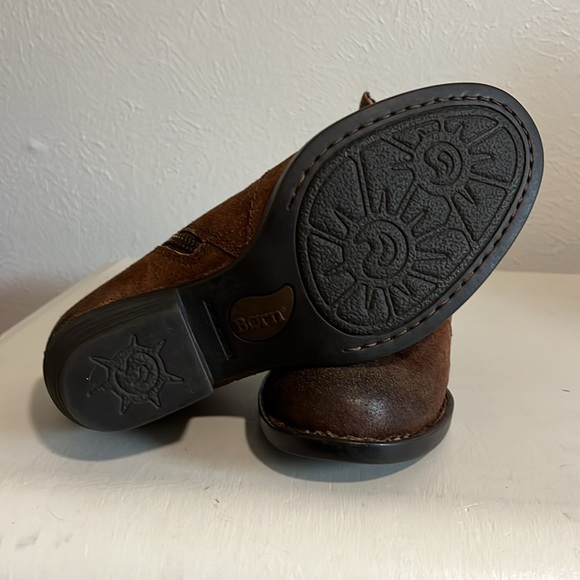 Born cognac distressed suede booties - Picture 5 of 6